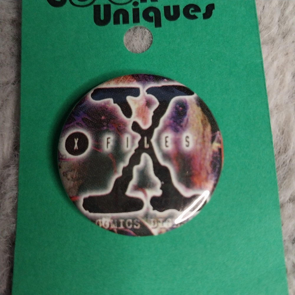 X-Files button pinback - Picture 2 of 4